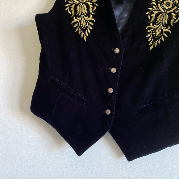 vintage velvet embroidered vest - Picture 14 of 15